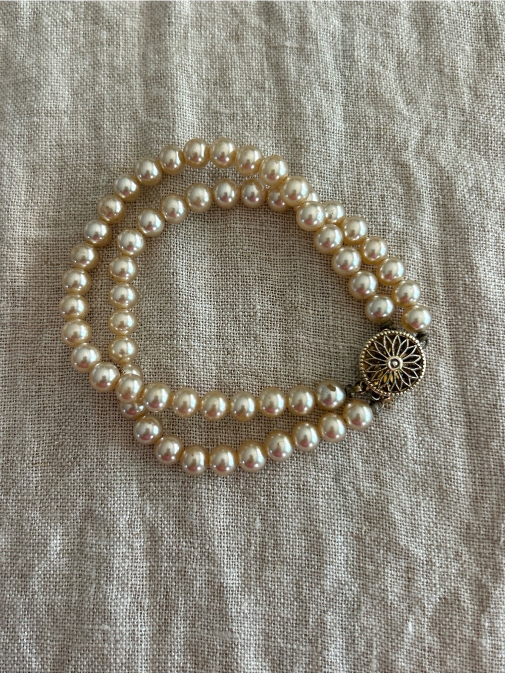 VTG Classic Double Strand Faux Pearl Bracelet Sterling Silver Filigree Clasp 7"